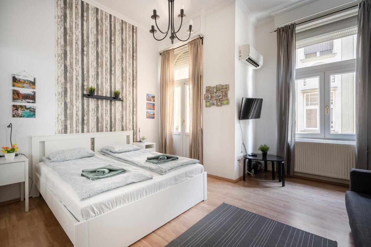 K10 - Kazinczy Street Heritage Suite - Best Location By Bqa 布达佩斯 外观 照片