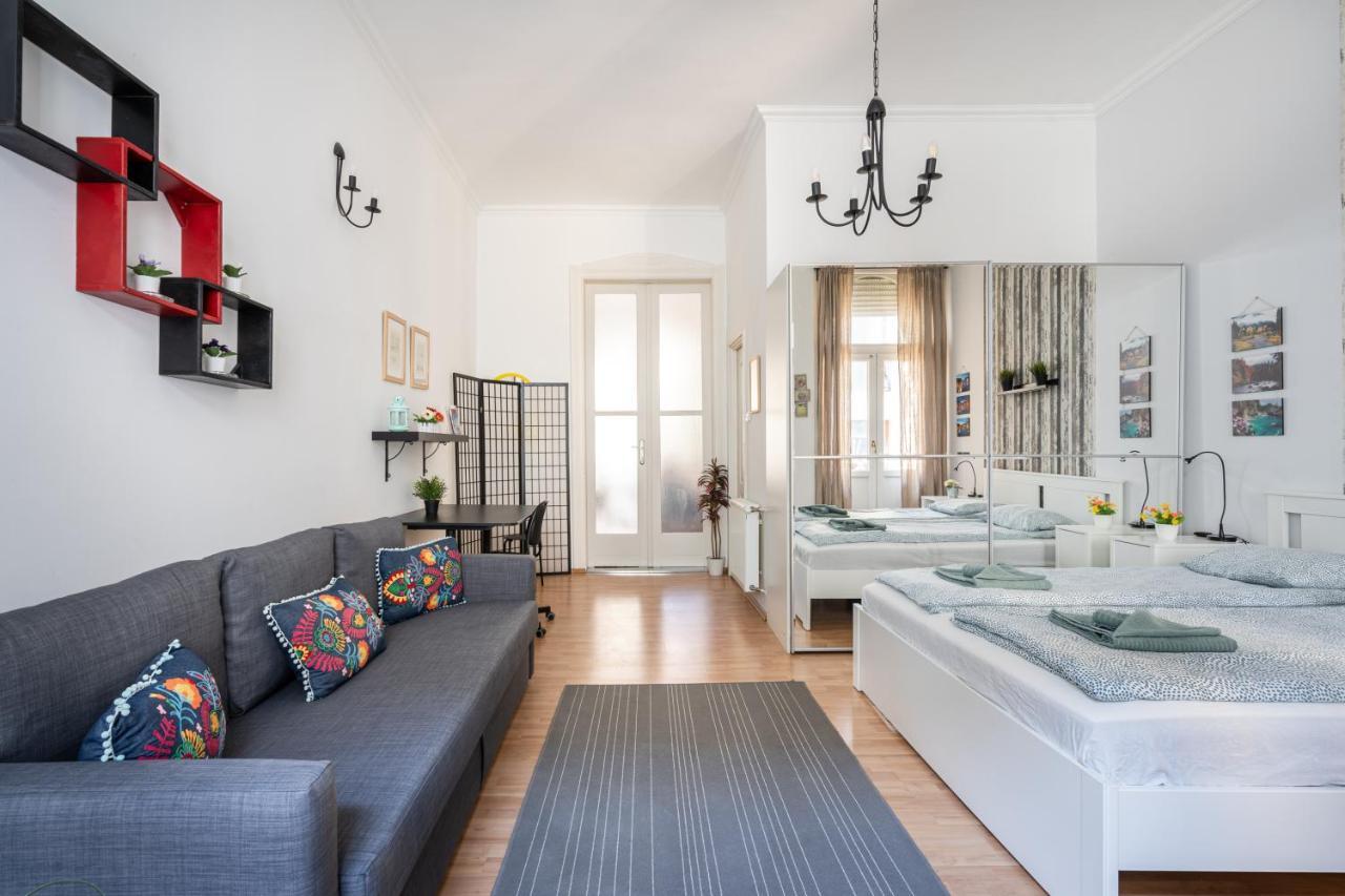 K10 - Kazinczy Street Heritage Suite - Best Location By Bqa 布达佩斯 外观 照片